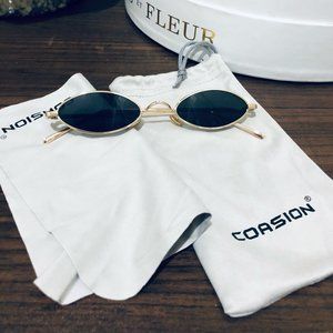 Small Sunglasses (bag and cleaning cloth included)